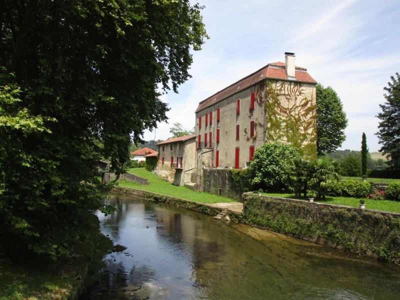 Château d'Uhart-Mixe, Uhart-Mixe