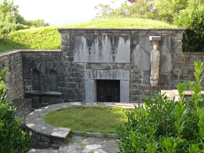 Monument funéraire Van Bree, Saint-Jean-de-Luz
