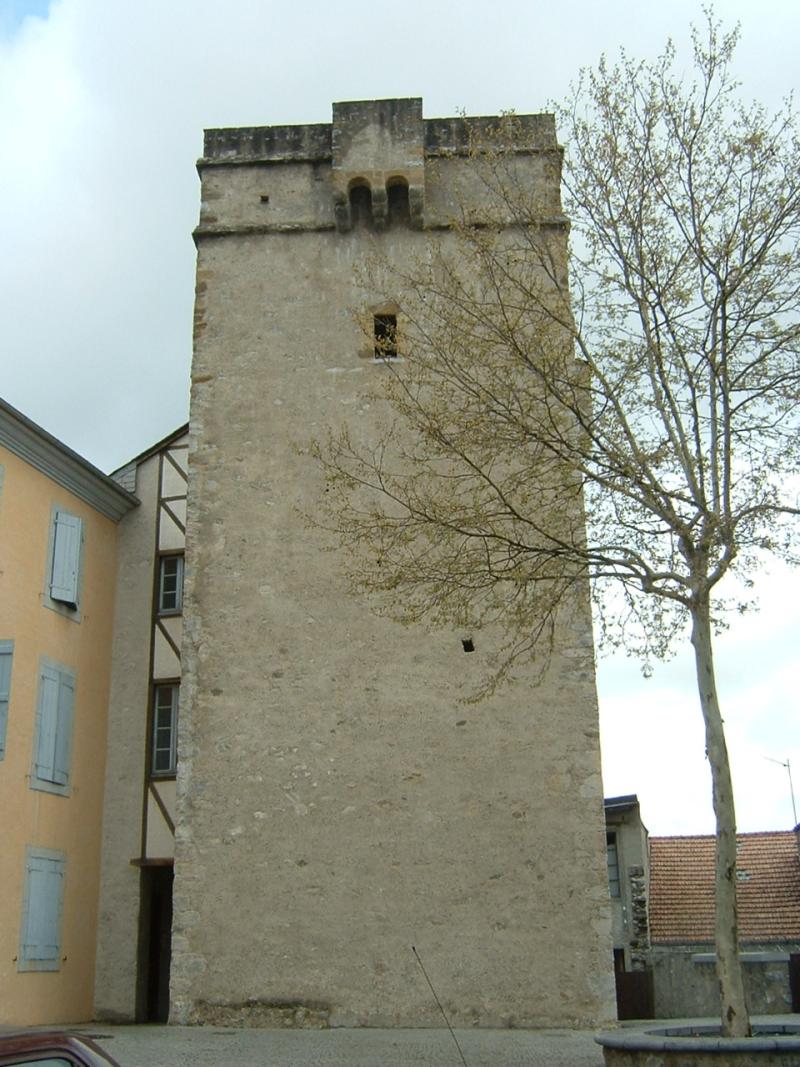 Tour de Garnavie, Lourdes