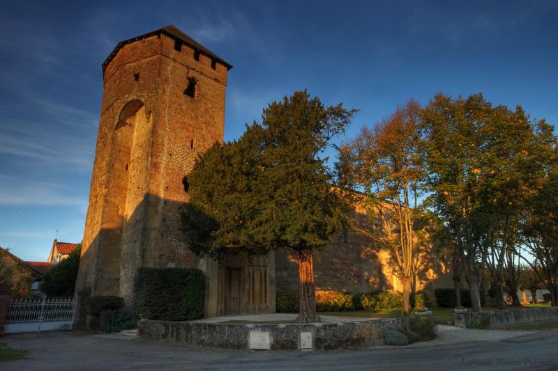 Eglise Saint-Orens, Larreule