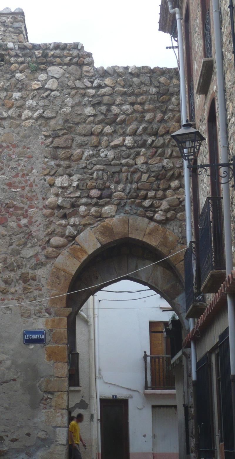 Porte fortifiée, Fourques