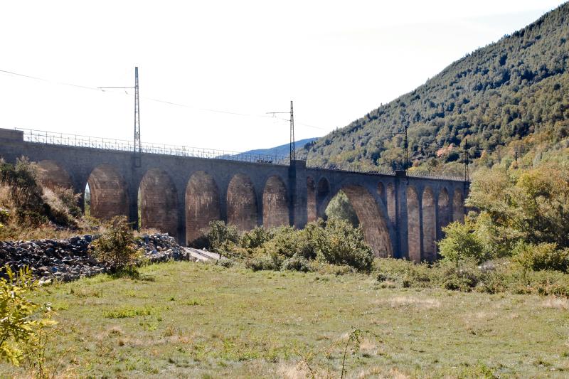 Viaduc sur le Carol, Porta