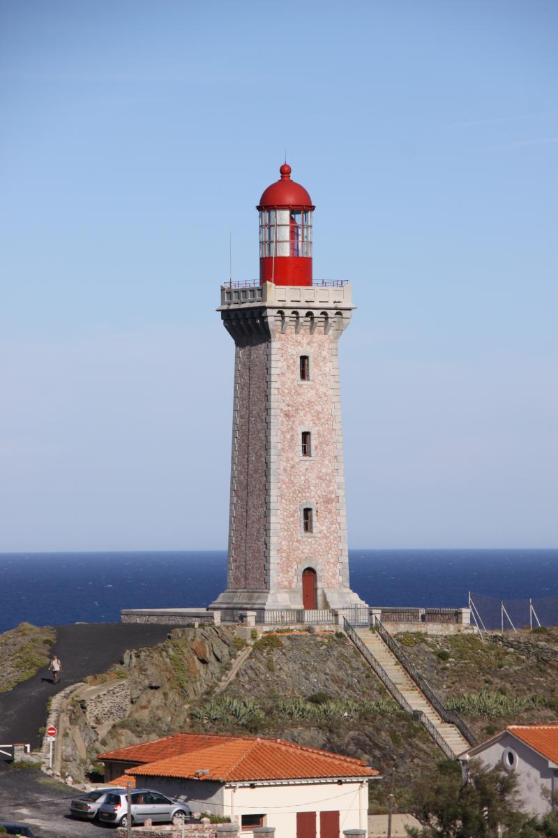 Phare du Cap Béar, situé à la pointe du Cap Béar, Port-Vendres