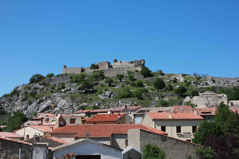 Vestiges du château Saint-Pierre de Fenouillet, Fenouillet