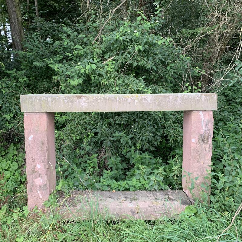Banc-reposoir napoléonien