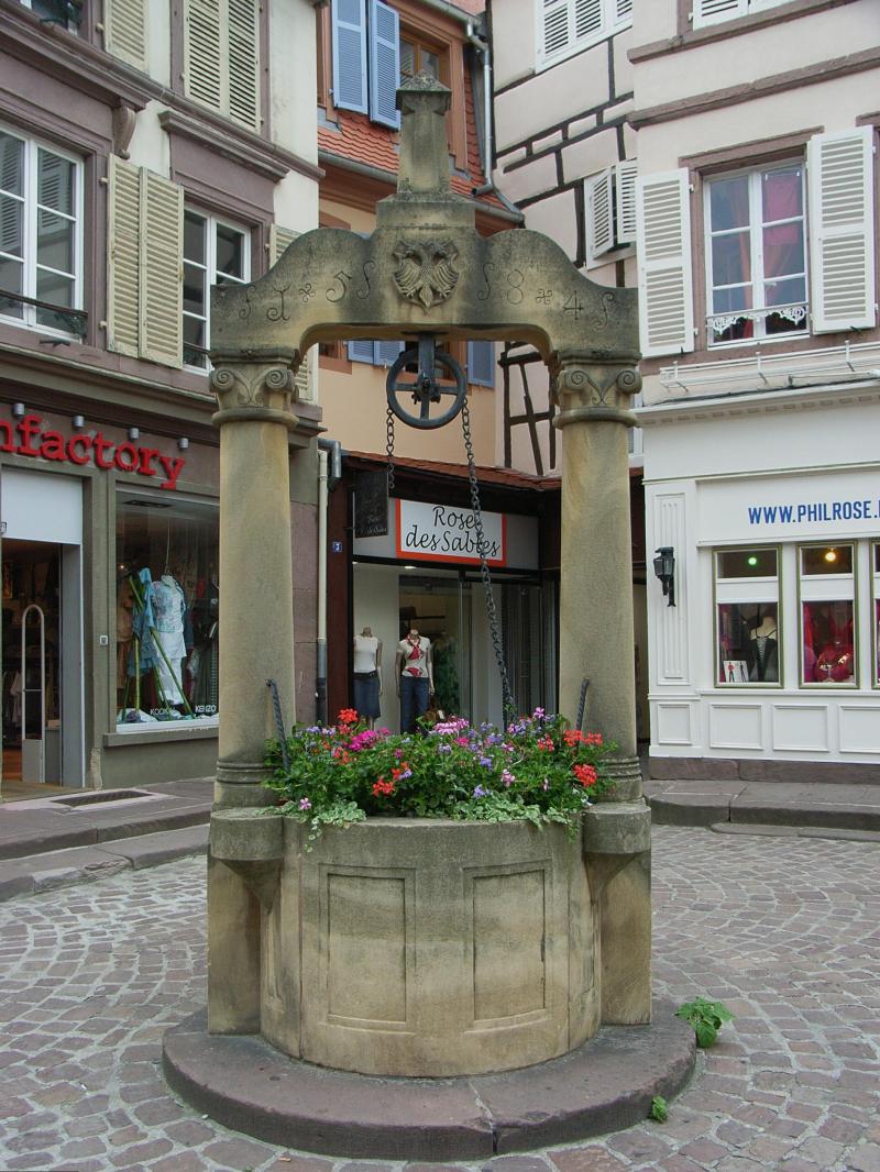 Puits datant de 1584, Colmar