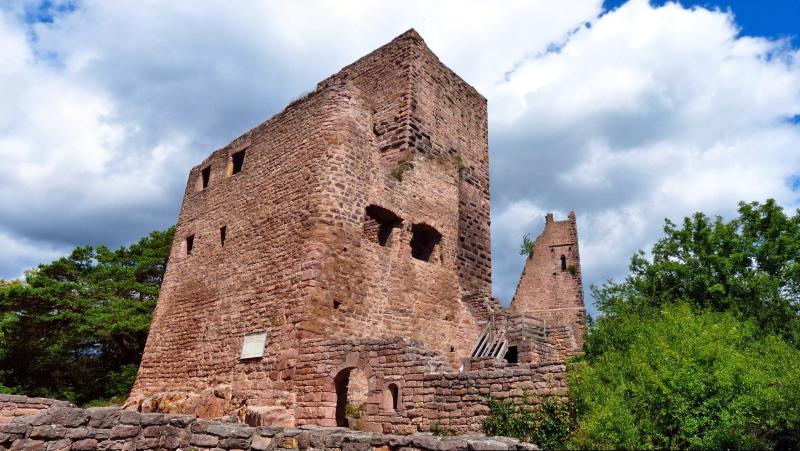 Ruines des châteaux de Weckmund et de Wahlenbourg, Husseren-les-Châteaux