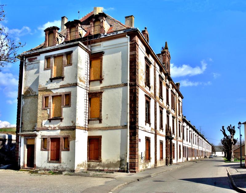Ancienne caserne dite caserne Suzonni, Neuf-Brisach