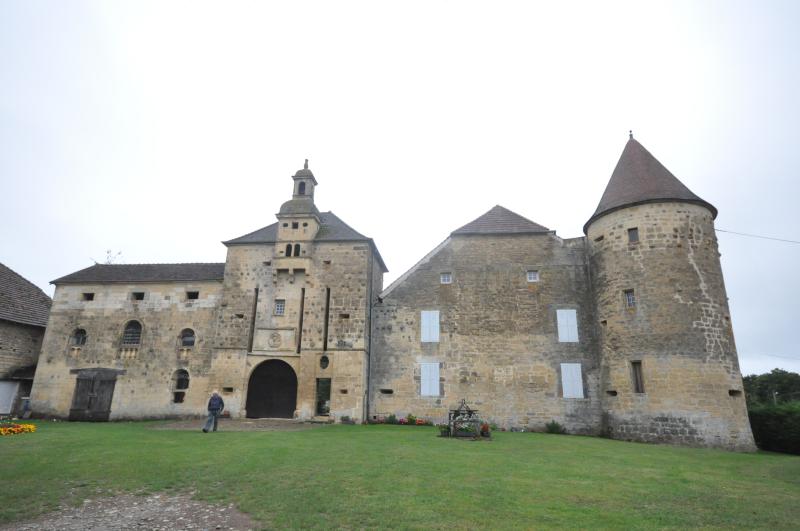Château, Bougey