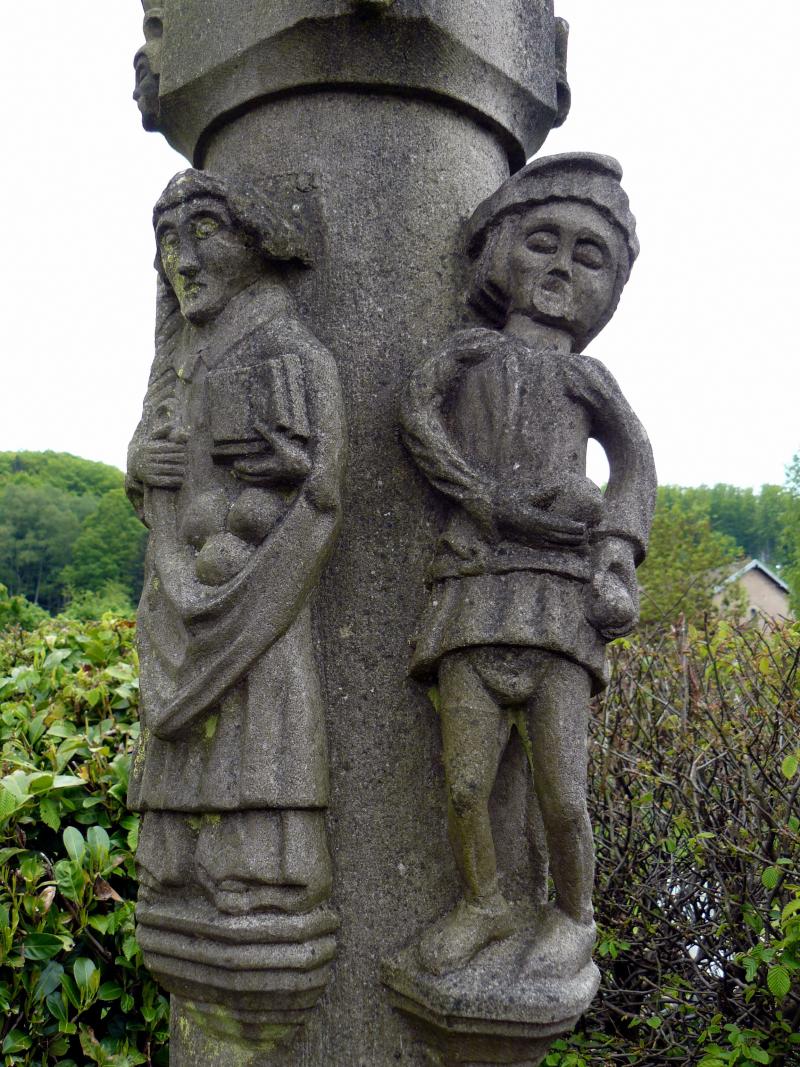 Croix de calvaire au hameau de Blanzey-Haut, Fougerolles-Saint-Valbert