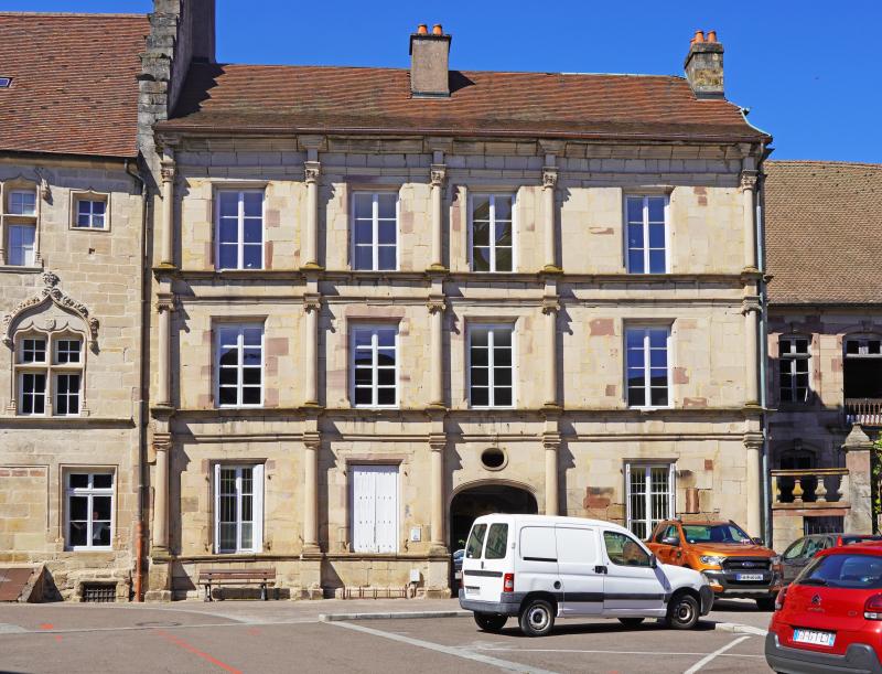 Maison du 16e siècle, dite Hôtel Pusel ou hôtel Ferrier du Châtelet, Luxeuil-les-Bains