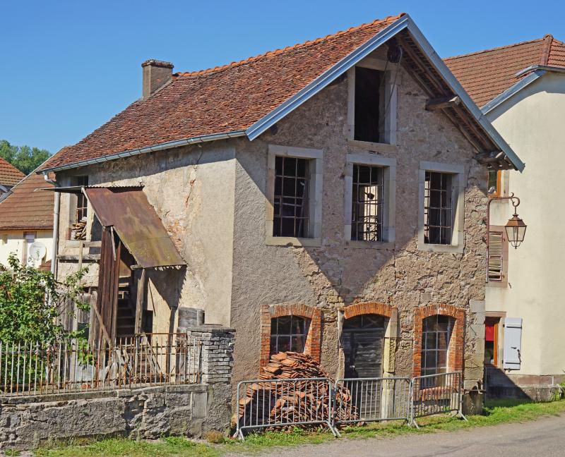 Ancienne ferme-clouterie, Clairegoutte
