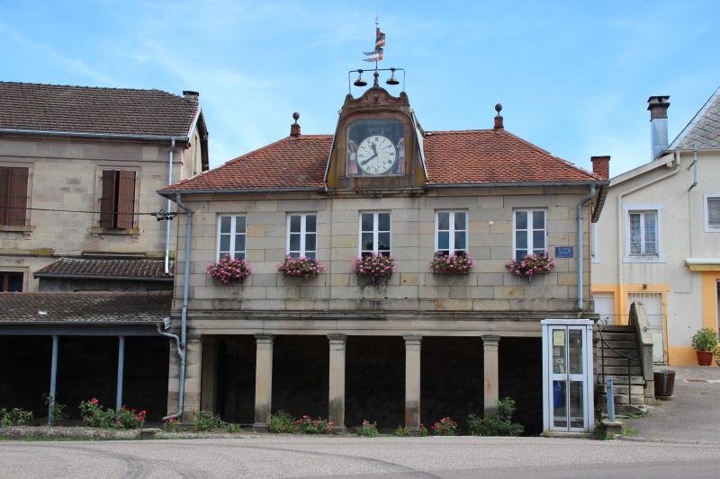 Mairie-lavoir et fontaine dite "Napoléon", Bouligney