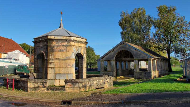 Grande fontaine, Frasne-le-Château
