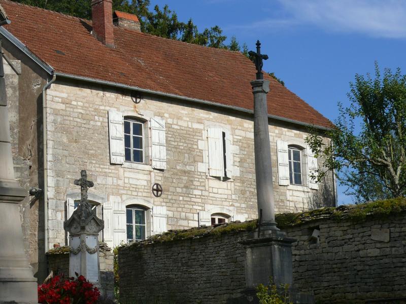 Presbytère, Fondremand