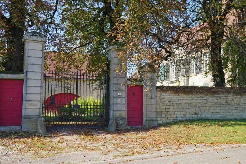 Maison dite château d' Amblans