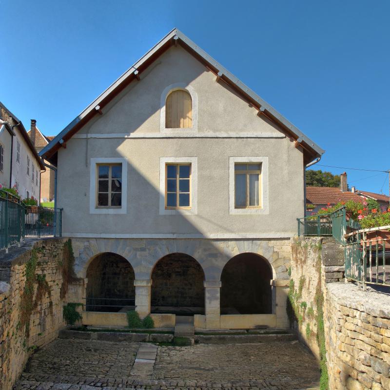 Mairie-lavoir, Cromary