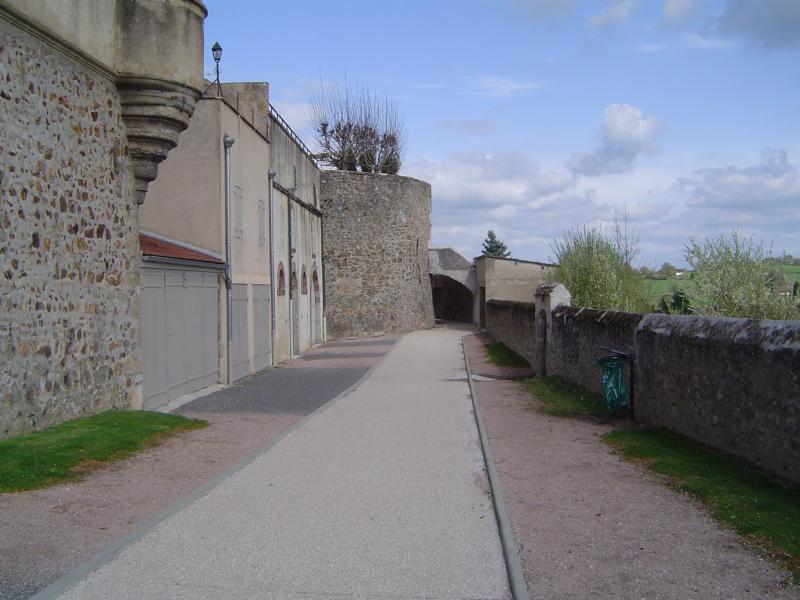 Remparts (anciens), Bourbon-Lancy