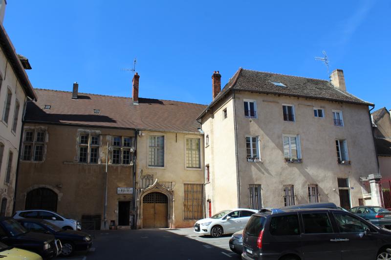 Maisons, Chalon-sur-Saône