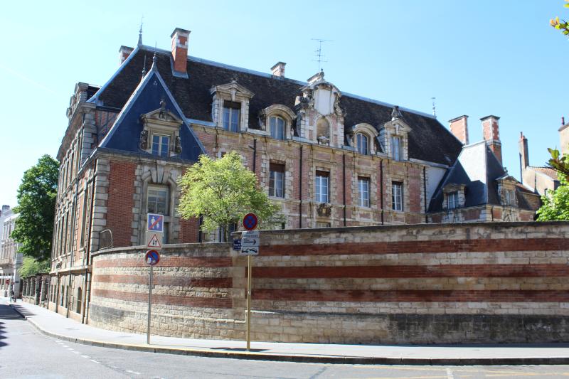 Sous-préfecture (ancien hôtel Lantin de Montcoy), Chalon-sur-Saône