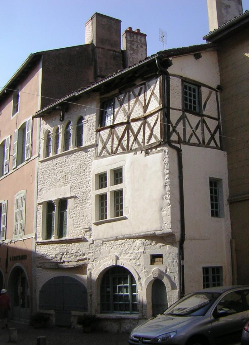 Maison romane, Cluny