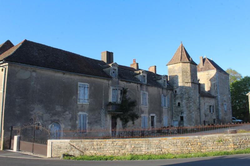 Manoir de Sermaisey, Laives
