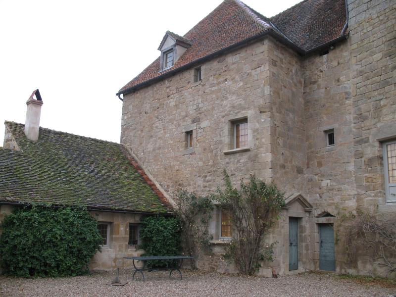 Château de Lally, Saint-Léger-du-Bois