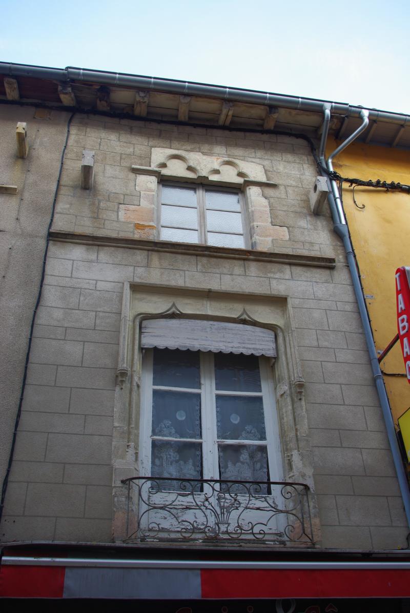 Maison ou immeuble, Tournus