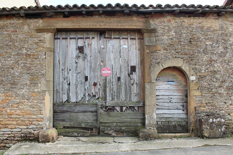 Puits couvert, Vinzelles