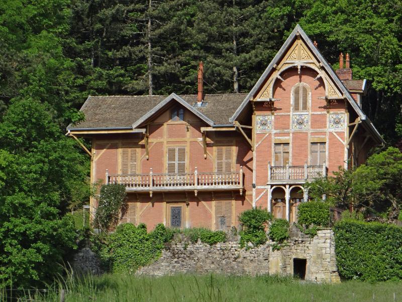 Chalet d'Agneux, Rully