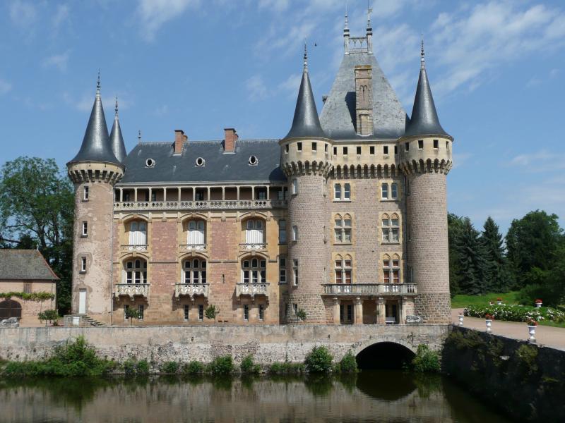 Château de la Clayette, Curbigny