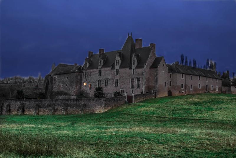 Manoir de la Perrine de Cry, Avoise