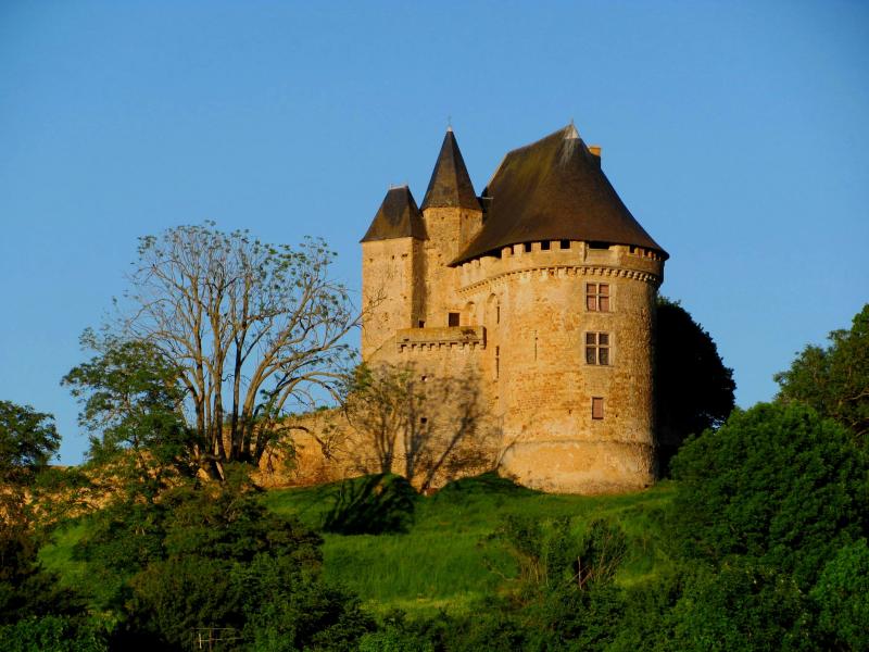 Château (donjon et ruines), Ballon-Saint Mars