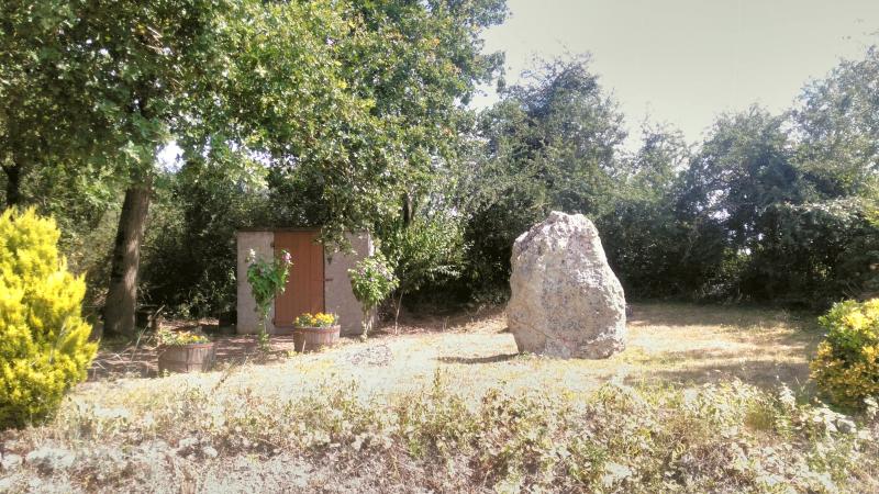 Menhir dit de la Pierre Levée, Dissay-sous-Courcillon