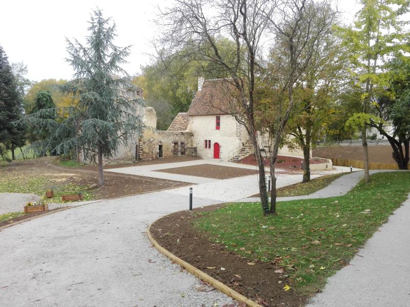 Logis médiéval, Juillé