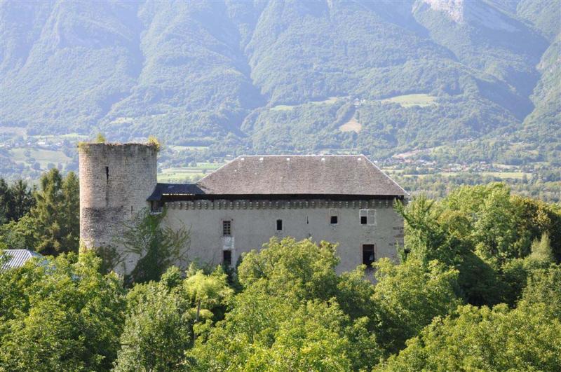 Château de Sainte-Hélène-sur-Isère, Sainte-Hélène-sur-Isère