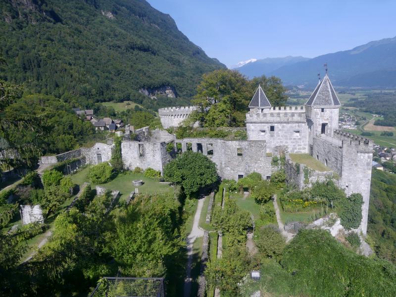 Château de Miolans, Saint-Pierre-d'Albigny