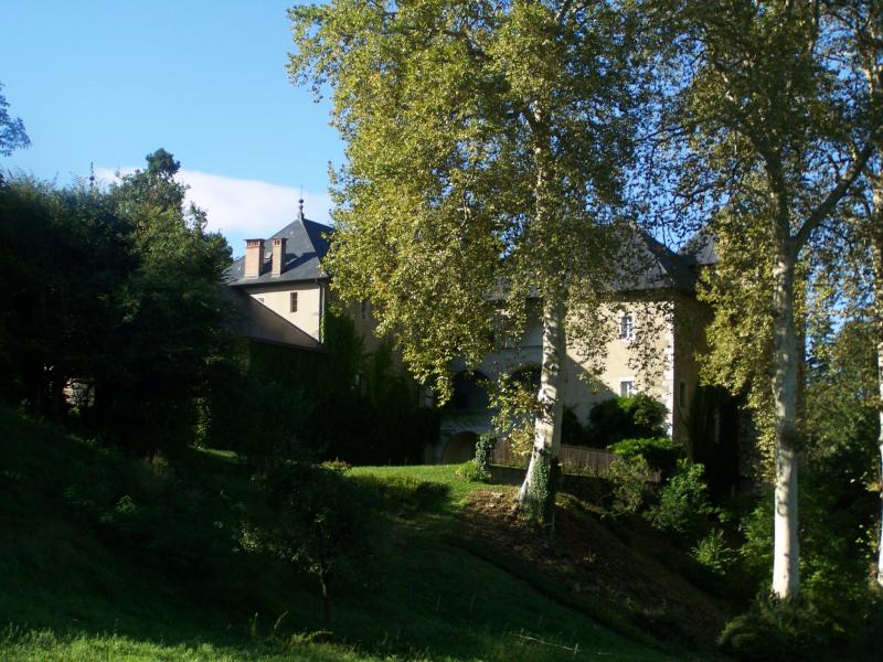 Château, Sonnaz