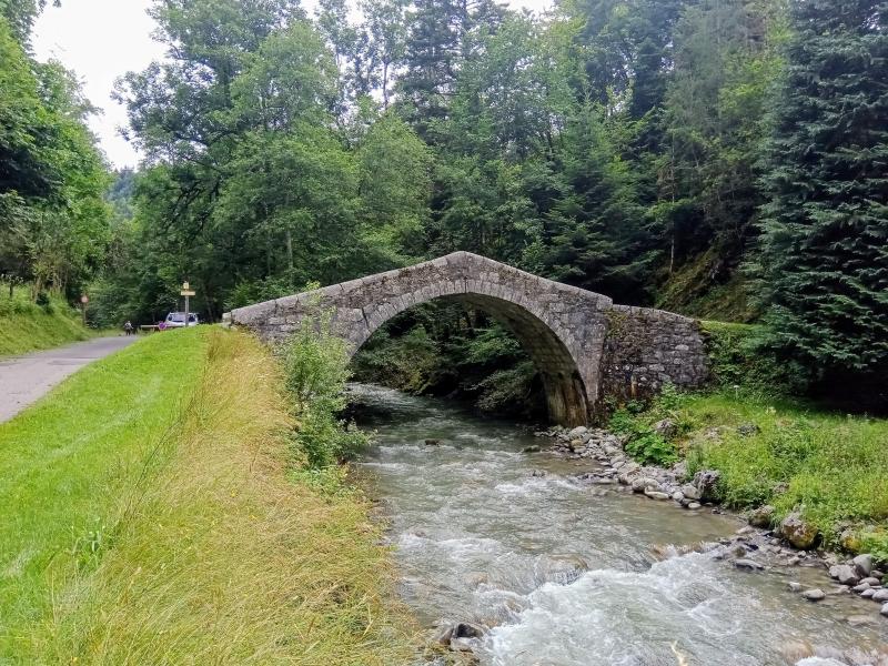 Pont dit Pont Romain, Les Clefs