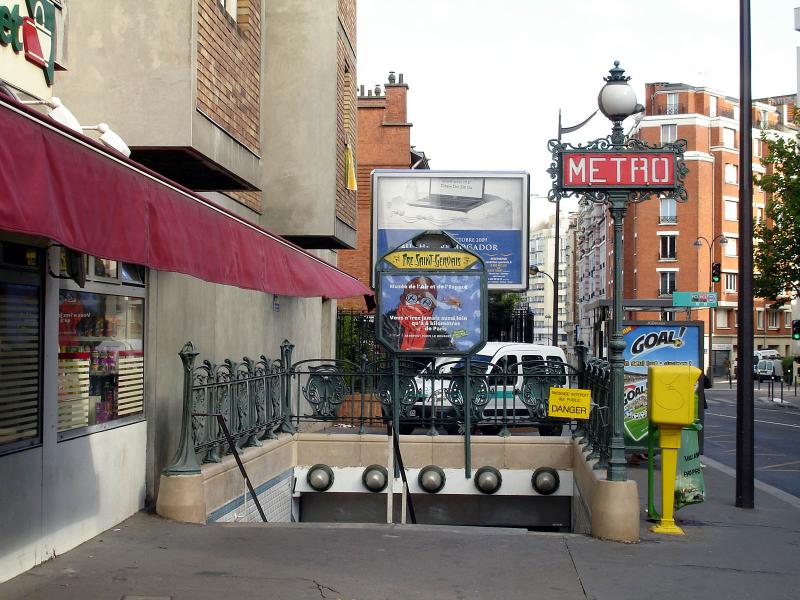 Métropolitain, station Pré-Saint-Gervais, Paris 19e
