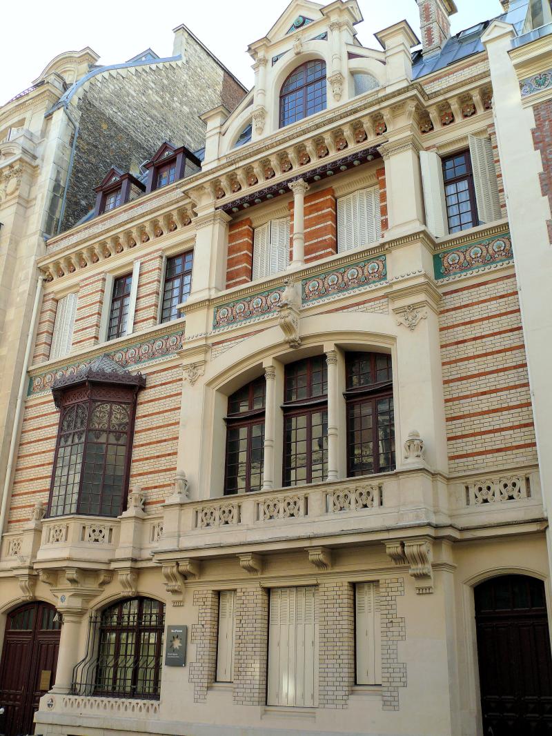 Ancien hôtel particulier, actuellement lycée professionnel de haute couture et d'esthétique, Paris 17e