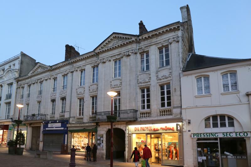 Immeubles (ancien hôtel du duc de Charrost), Bolbec