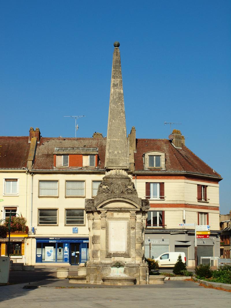 Fontaine pyramidale