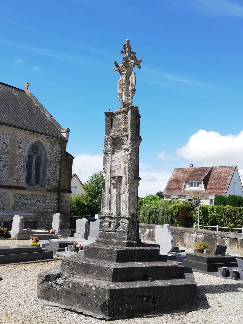 Croix de cimetière, Toussaint