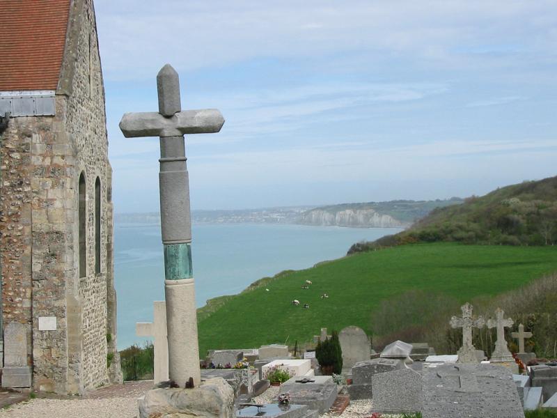 Eglise et son cimetière