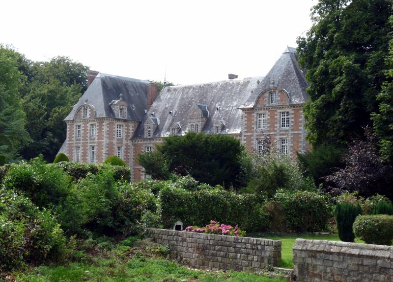 Château de Silleron, Angiens
