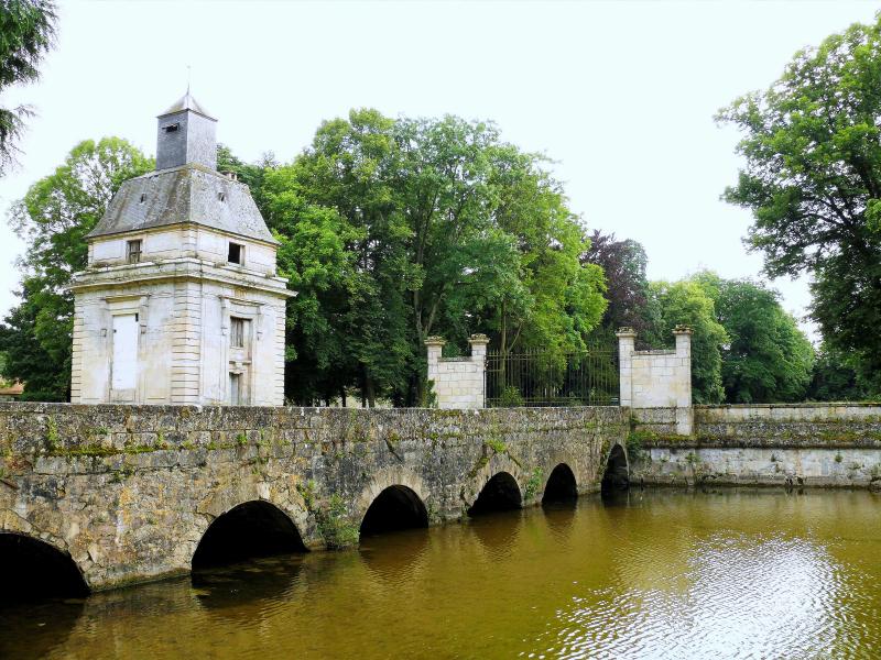 Château de Gesvres-le-Duc (ancien), Crouy-sur-Ourcq