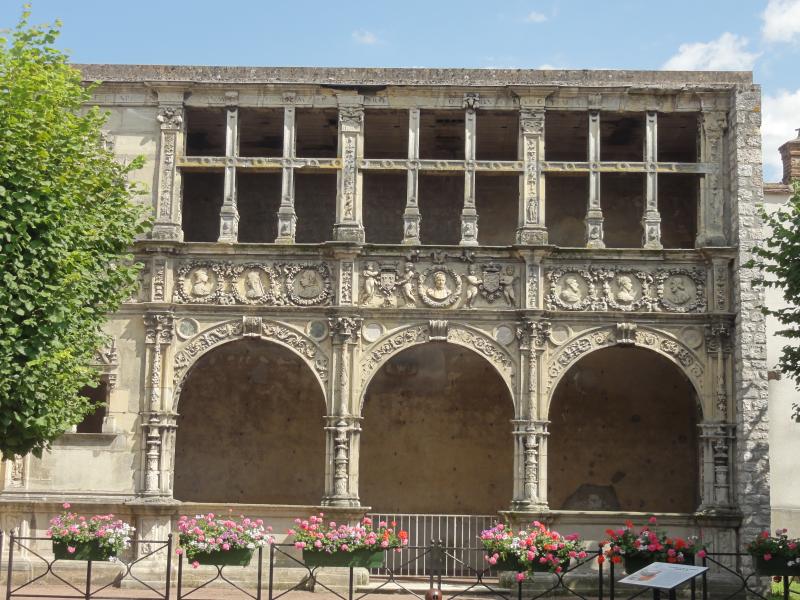 Maison dite de François Ier ou Hôtel de Chabouillé, dans la cour de l'Hôtel de ville