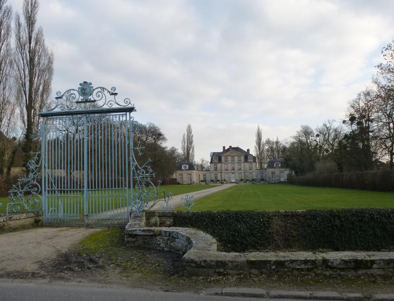 Chateau, Nandy
