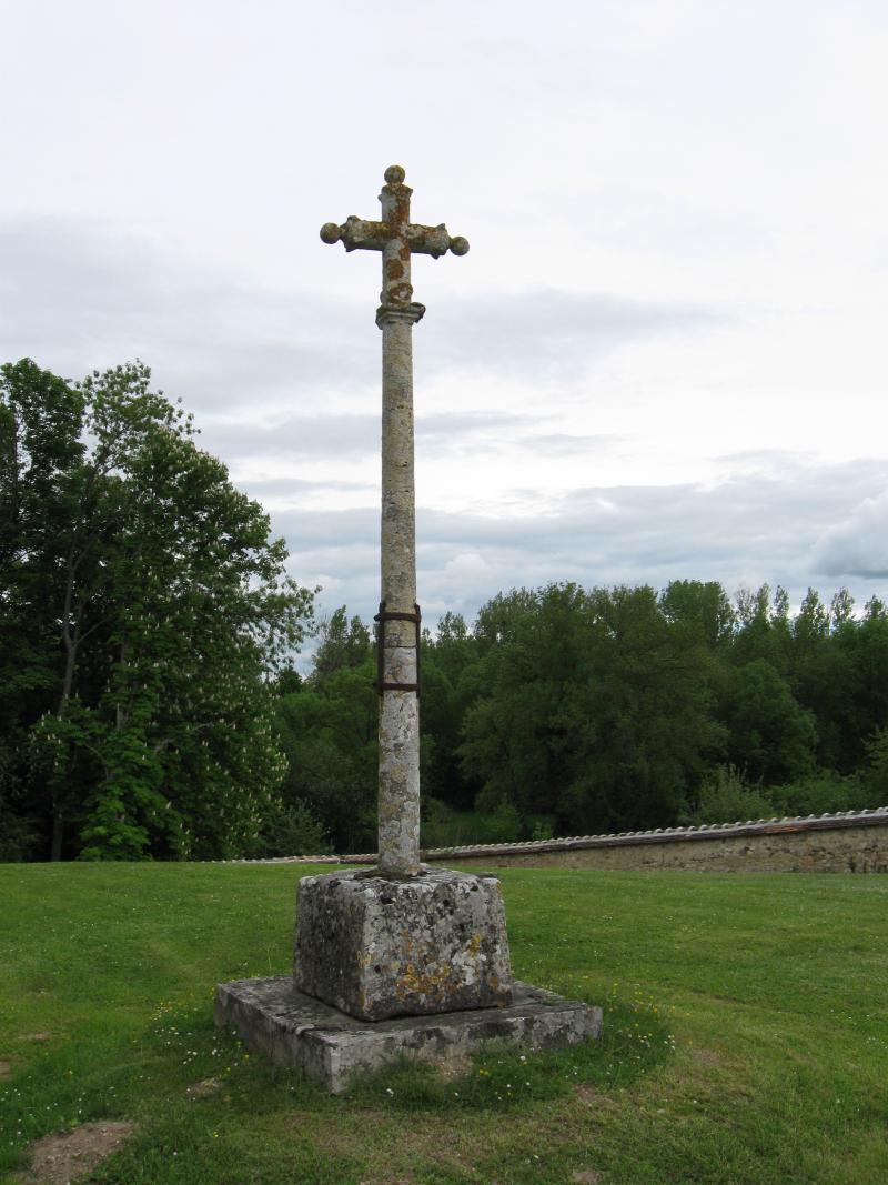 Croix du cimetière, Nonville